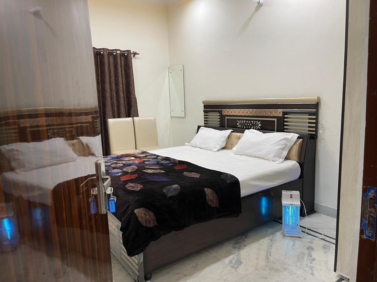 Homestay Comforts 500M From Amritsar Airport Екстериор снимка